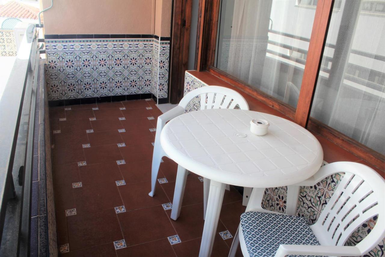 Elizabeth Beach Apartment With Seaviews! Torremolinos Exterior photo
