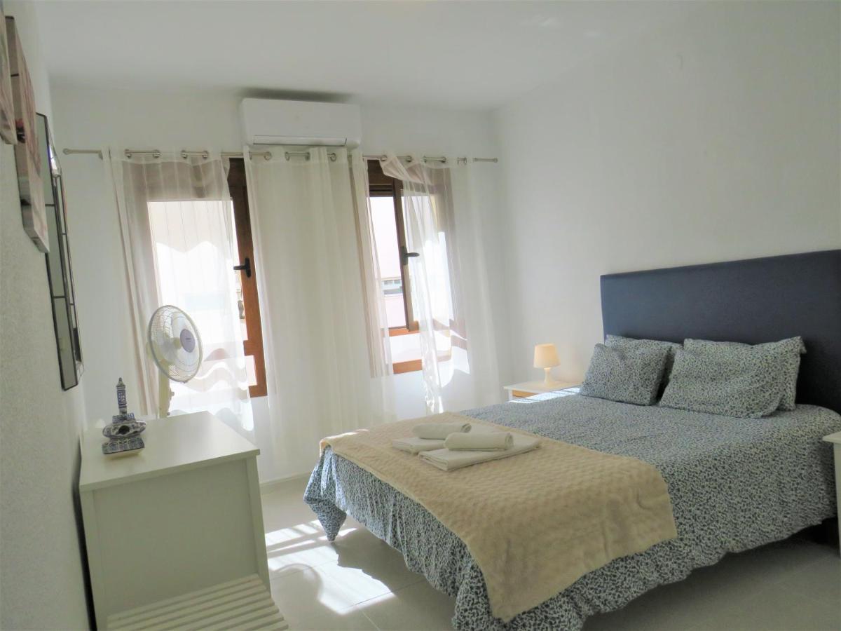 Elizabeth Beach Apartment With Seaviews! Torremolinos Exterior photo