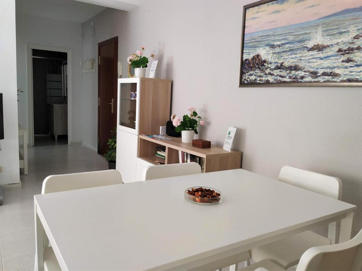 Elizabeth Beach Apartment With Seaviews! Torremolinos Exterior photo